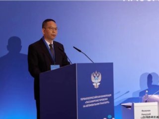 ������һ��һ·�����߹��Ҵ��������������ͨ���񣬽��ÿͳ��μӶ���˹��һ��ȫ���������˻���