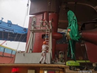 �����մ��¡������������ϵ�󲿼����չ���������ͻ��